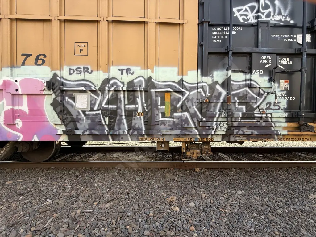 TBOX672976 - NORTH-AMERICA
