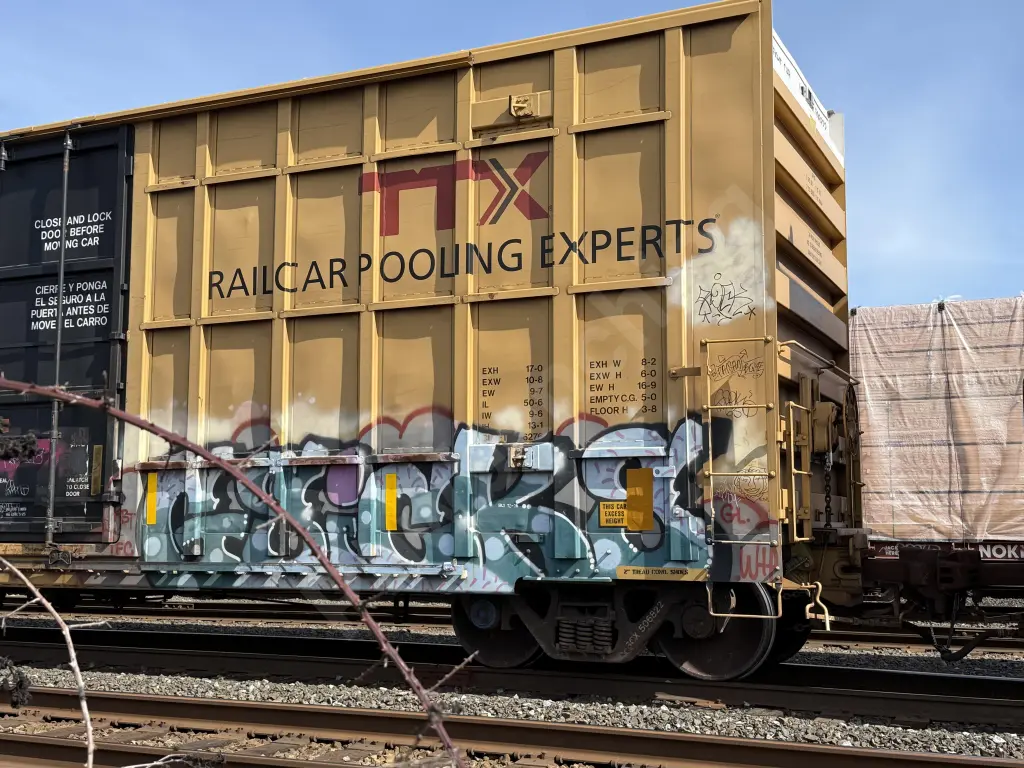 FBOX506822