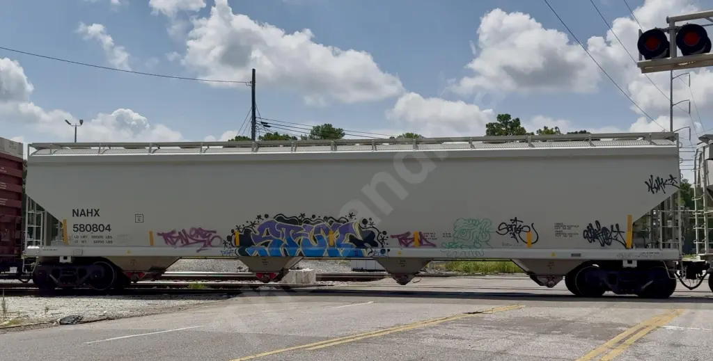 NAHX580804 - NORTH-AMERICA