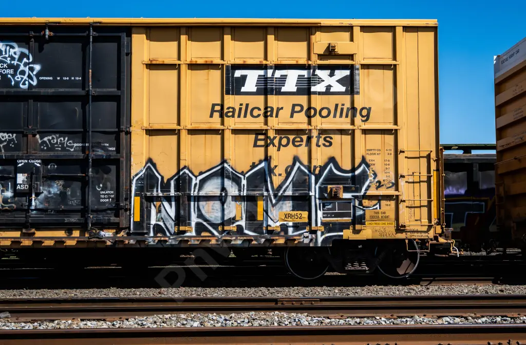 FBOX504685 - NORTH-AMERICA