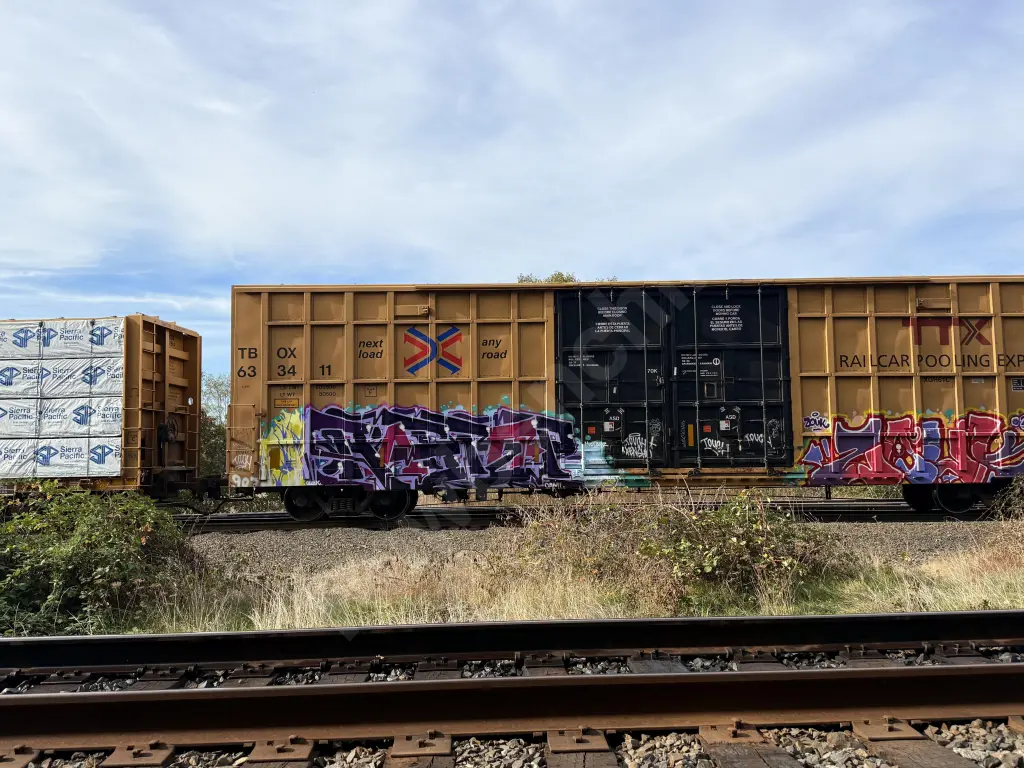 TBOX633411 - NORTH-AMERICA