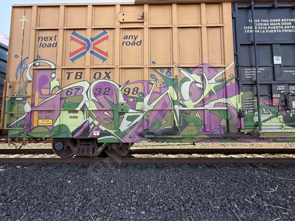 TBOX673298 - NORTH-AMERICA