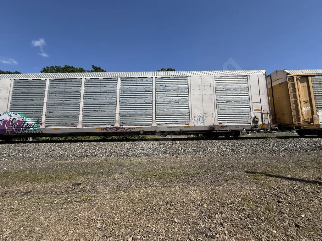 SFLC307552 - NORTH-AMERICA