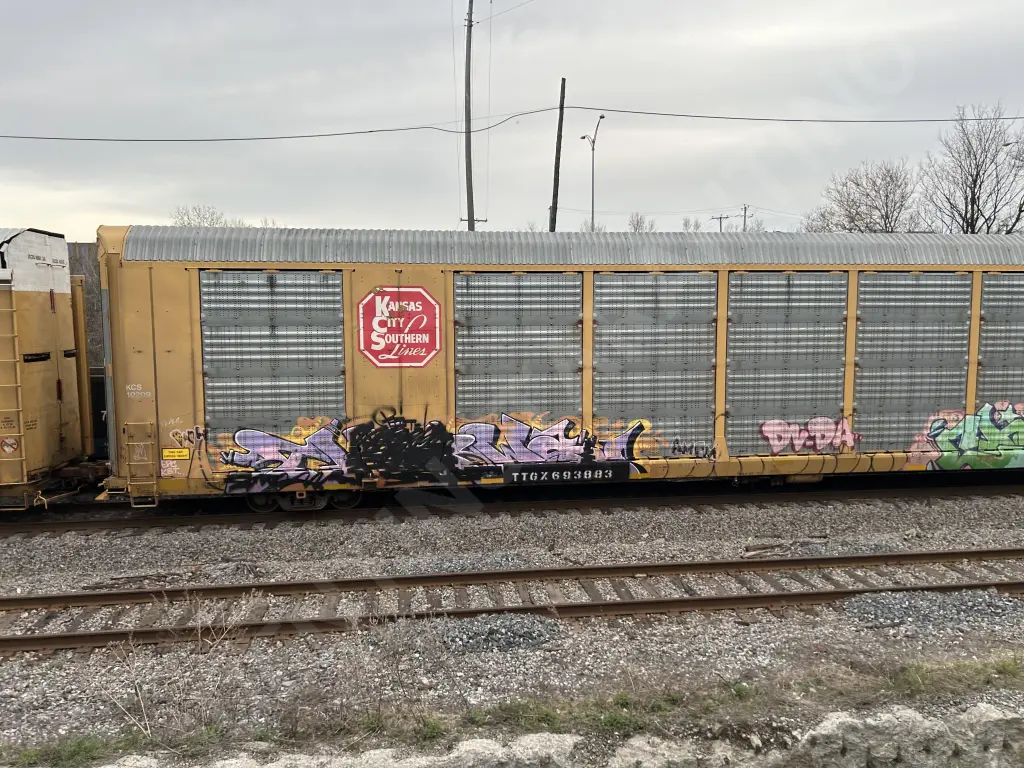 TTGX693883 - NORTH-AMERICA