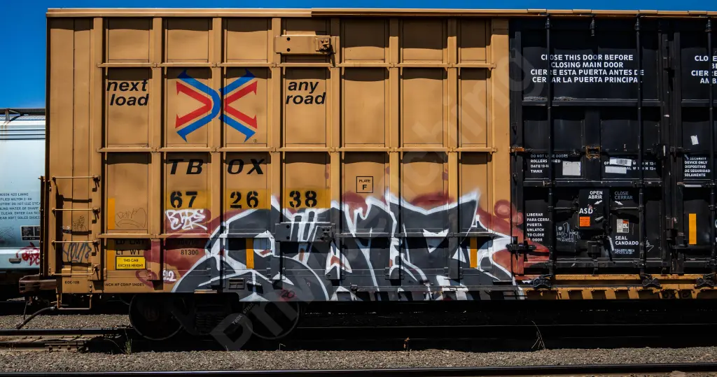 TBOX672638 - NORTH-AMERICA
