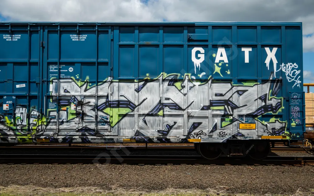 LRS141108 - NORTH-AMERICA