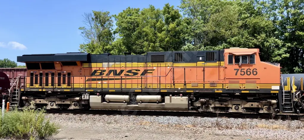 BNSF7566 - NORTH-AMERICA