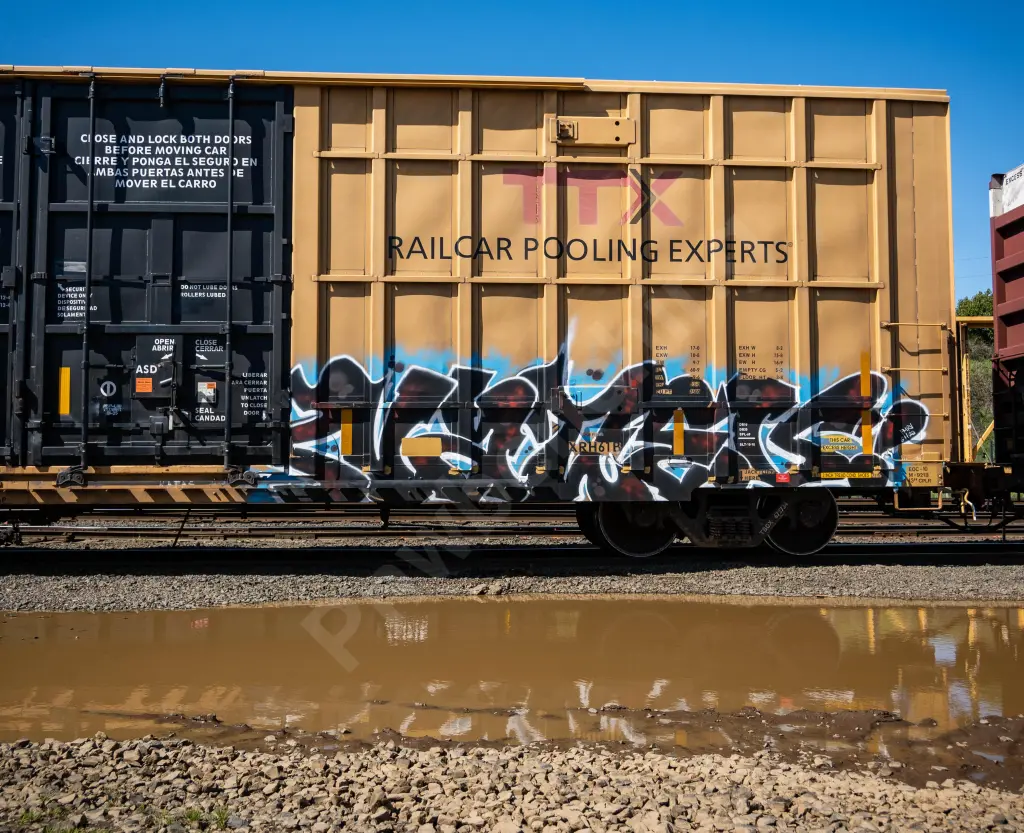 TBOX672734 - NORTH-AMERICA