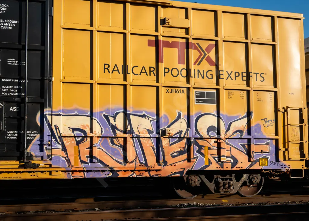 TBOX675885 - NORTH-AMERICA