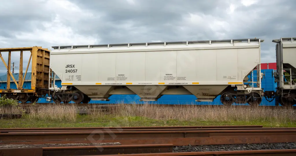 JRSX24057 - NORTH-AMERICA