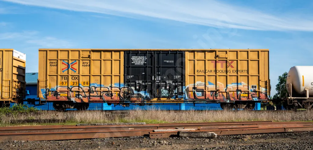 TBOX672368 - NORTH-AMERICA