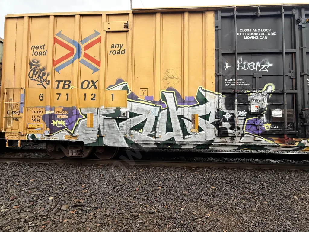 TBOX671121 - NORTH-AMERICA