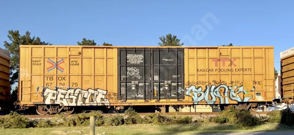 TBOX672475 - NORTH-AMERICA