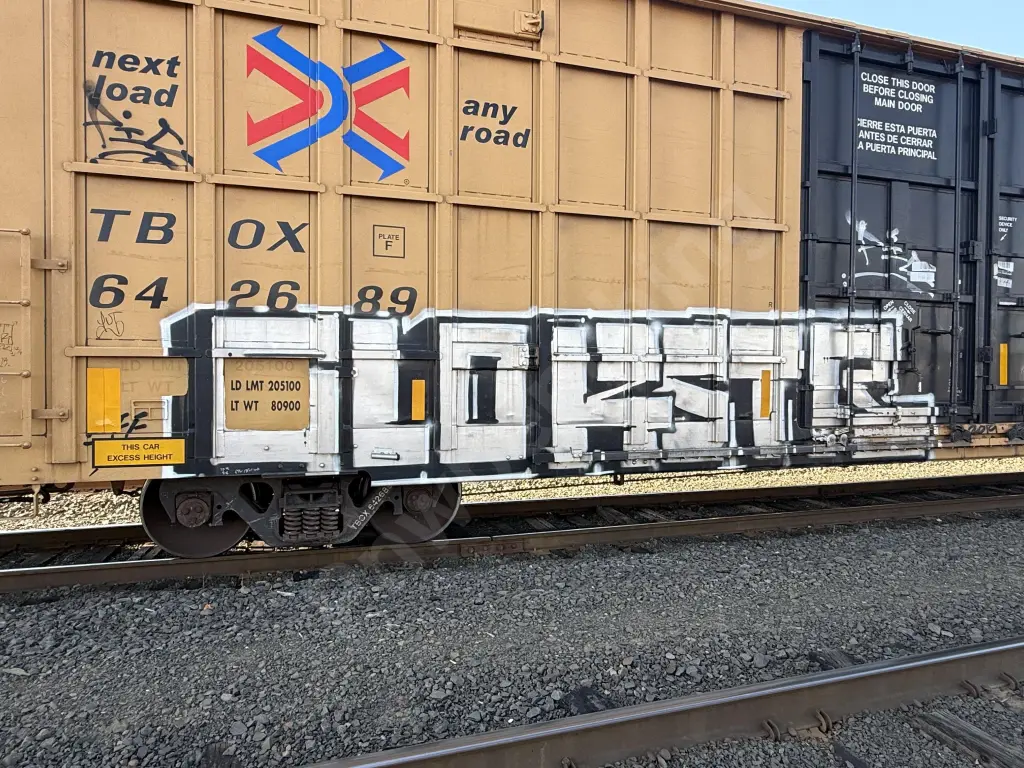 TBOX642689 - NORTH-AMERICA