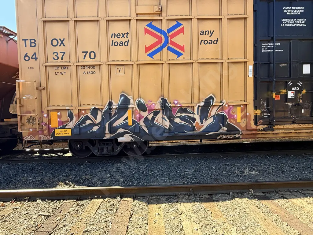 TBOX643770 - NORTH-AMERICA