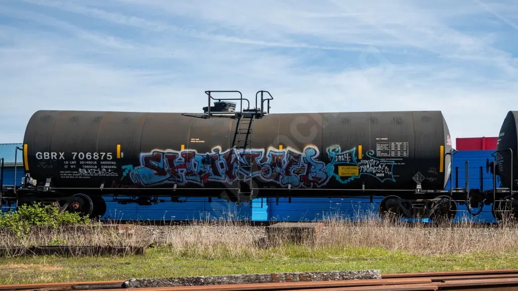 GBRX706875 - NORTH-AMERICA