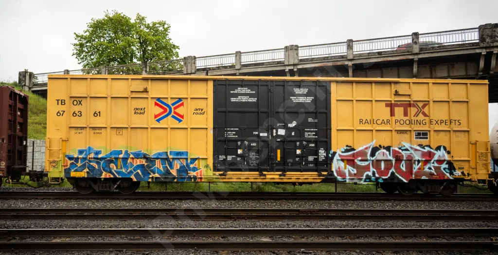 TBOX676361 - NORTH-AMERICA