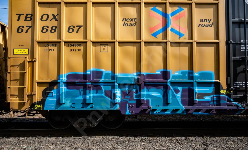 TBOX676867 - NORTH-AMERICA