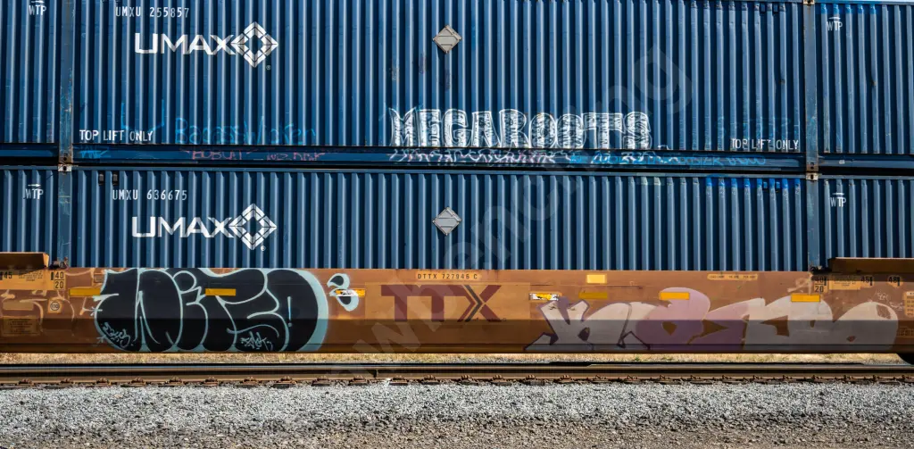 DTTX727946 - NORTH-AMERICA