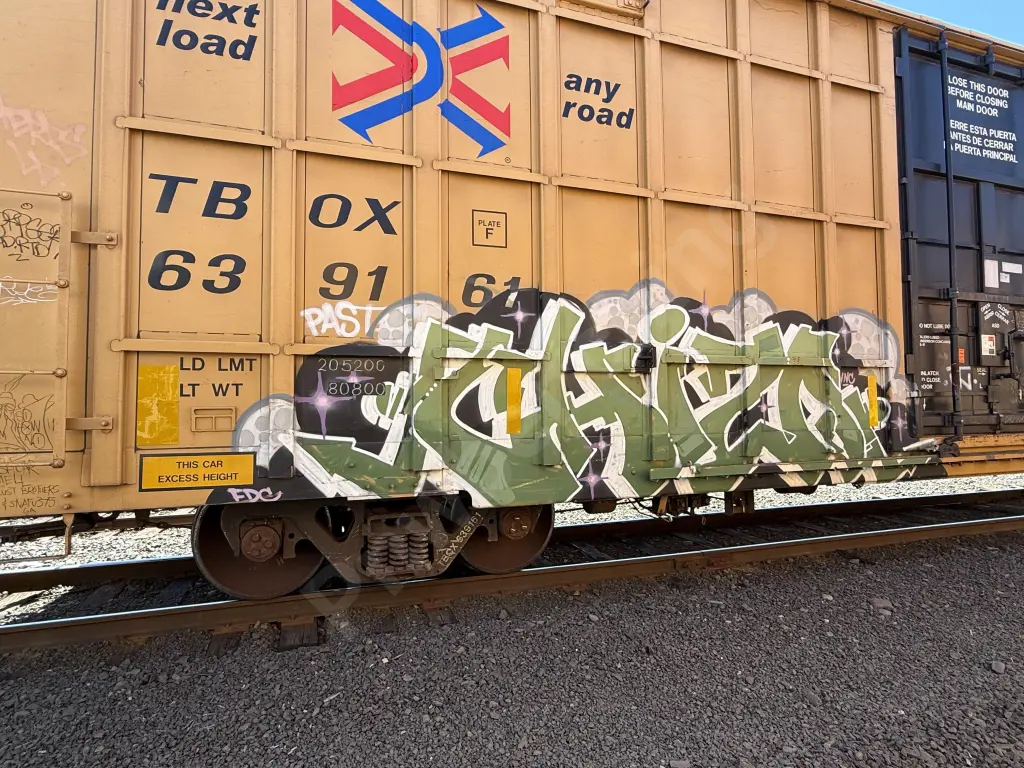 TBOX639161 - NORTH-AMERICA