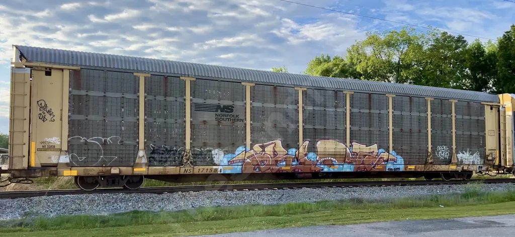 NS171584 - NORTH-AMERICA