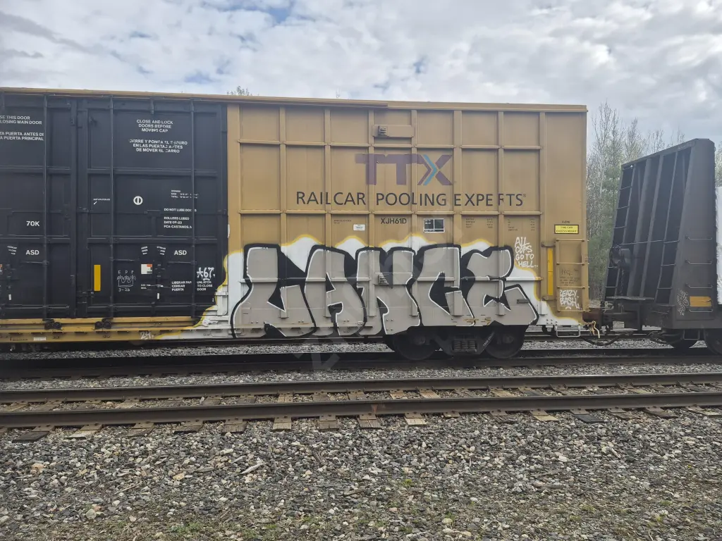 TBOX676588 - NORTH-AMERICA
