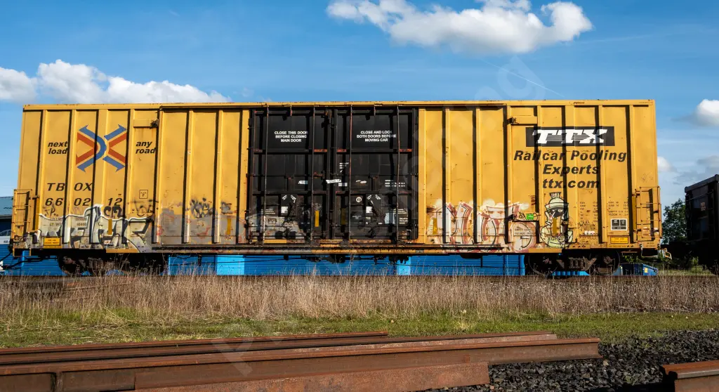TBOX660212 - NORTH-AMERICA
