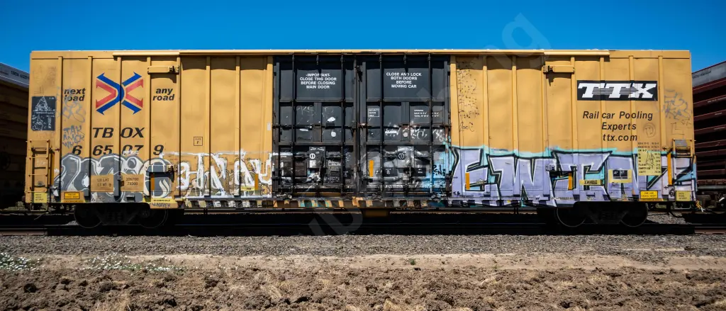 TBOX665079 - NORTH-AMERICA