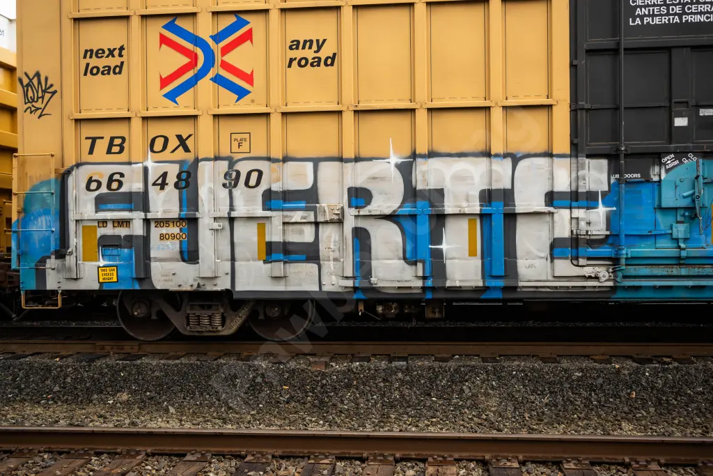TBOX664890 - NORTH-AMERICA