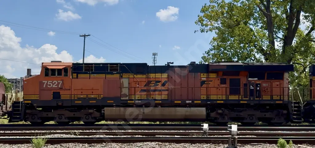 BNSF7527 - NORTH-AMERICA