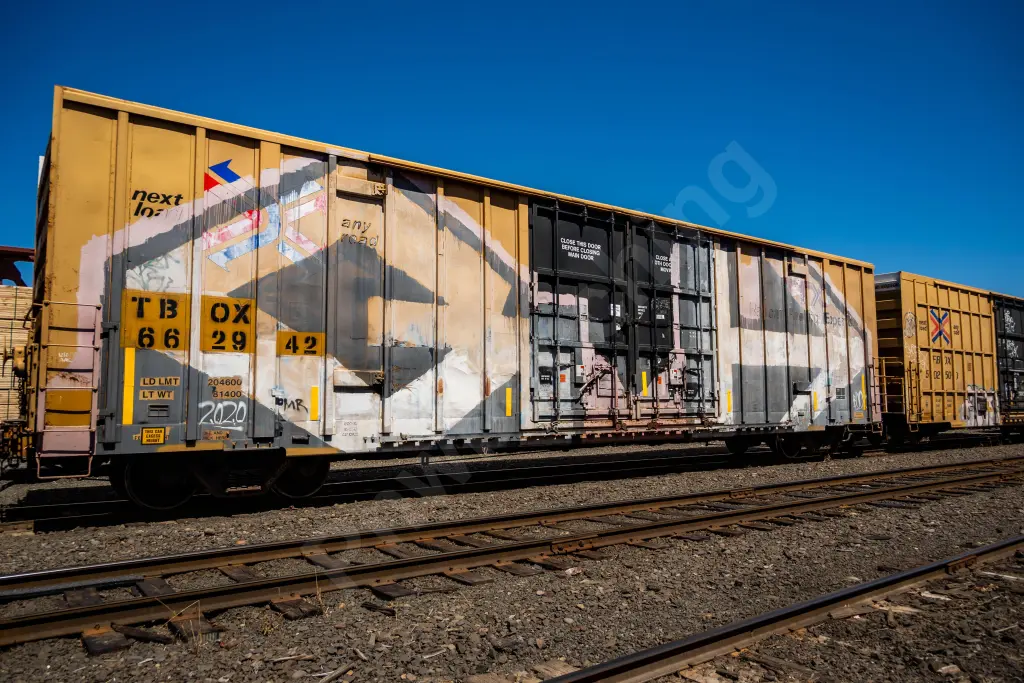 TBOX662942 - NORTH-AMERICA