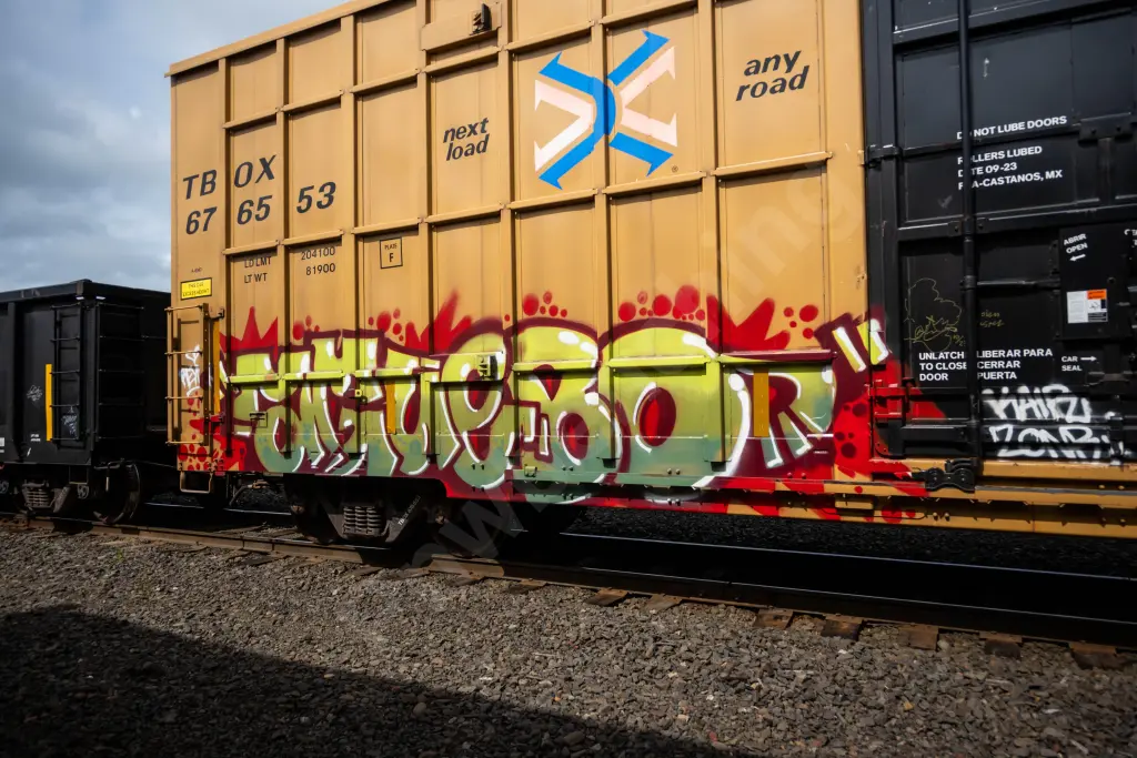 TBOX676553 - NORTH-AMERICA