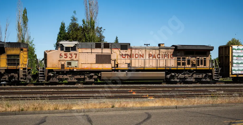 UP6537 - NORTH-AMERICA