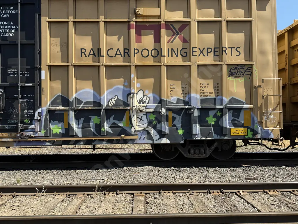 TBOX664940 - NORTH-AMERICA