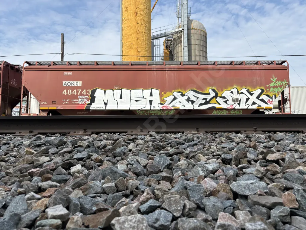 AOKX484744 - NORTH-AMERICA
