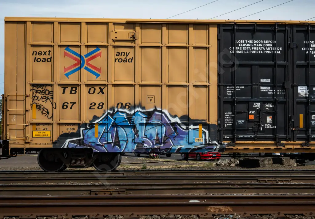 TBOX672806 - NORTH-AMERICA
