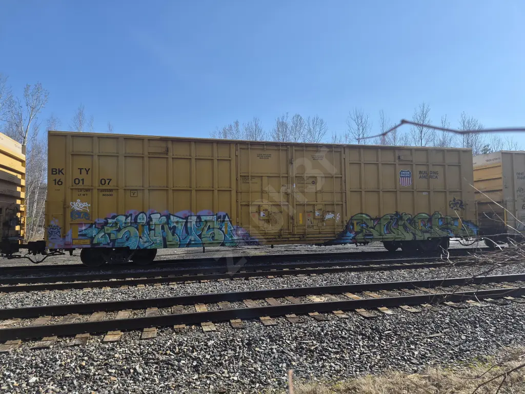 Train photo