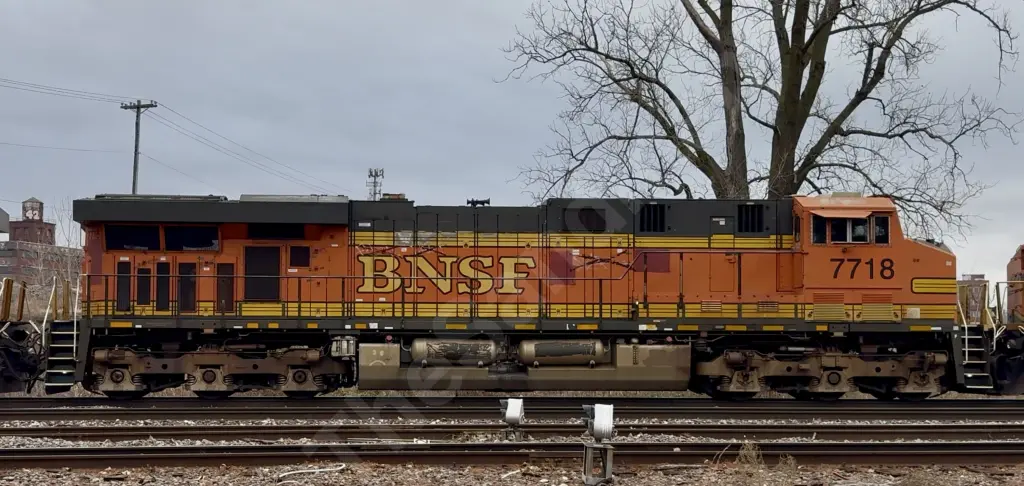 BNSF7718 - NORTH-AMERICA