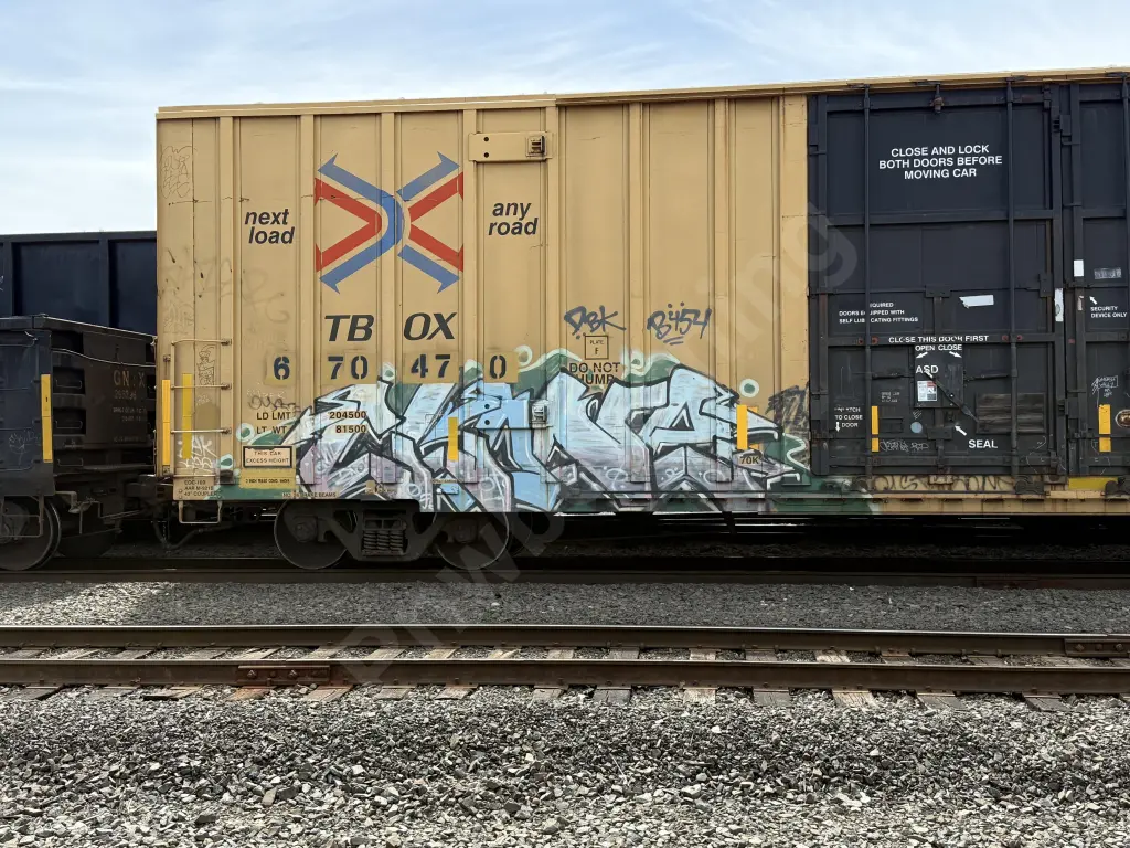 TBOX670470 - NORTH-AMERICA