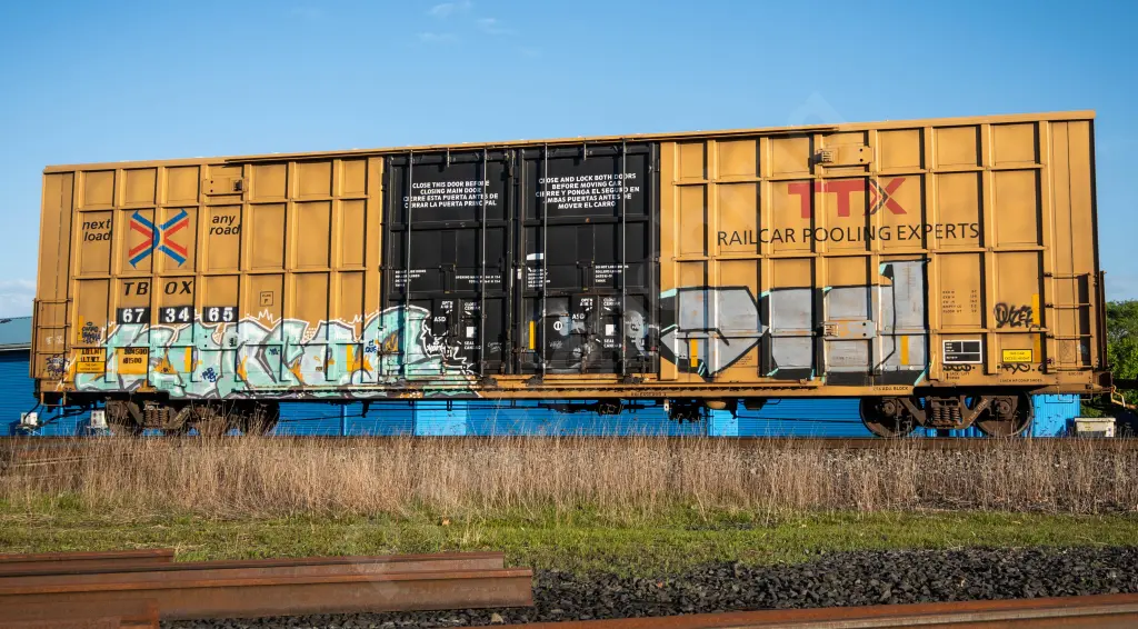 TBOX673465 - NORTH-AMERICA