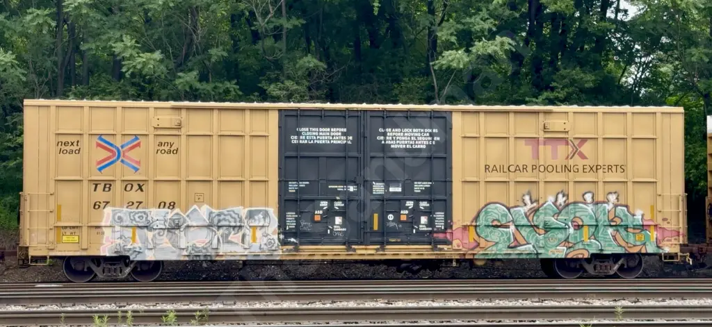 TBOX672708 - NORTH-AMERICA