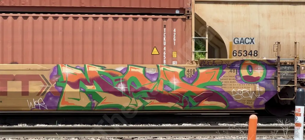 DTTX765822 - NORTH-AMERICA