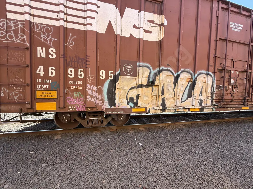 NS469595 - NORTH-AMERICA
