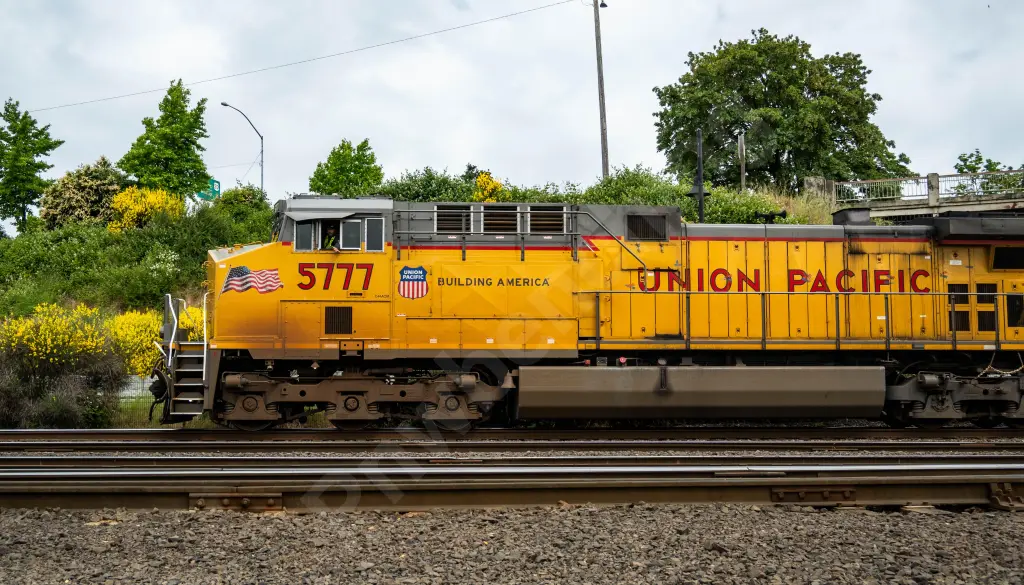 UP5777 - NORTH-AMERICA