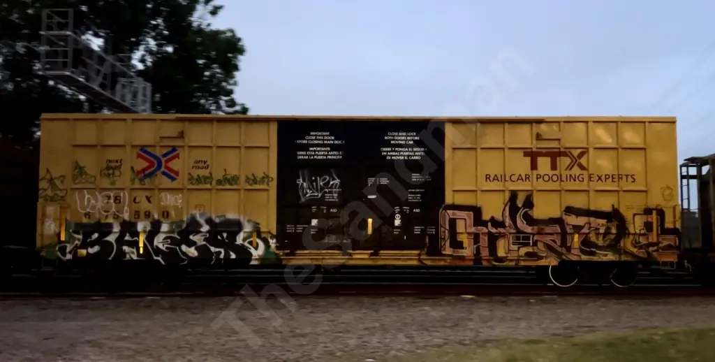 TBOX675590 - NORTH-AMERICA