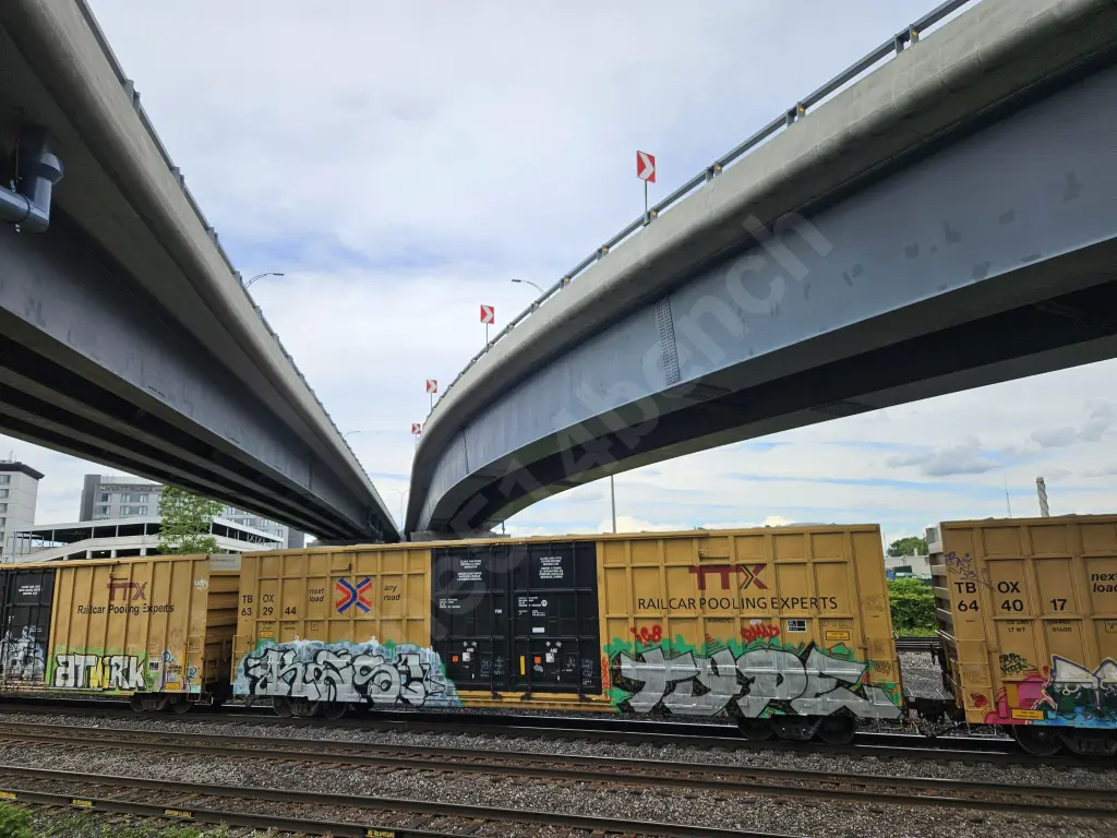 TBOX632944 - NORTH-AMERICA
