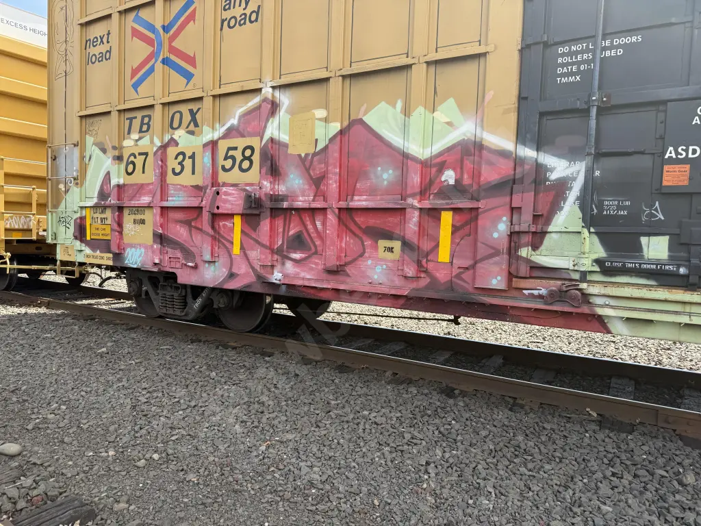 TBOX673158 - NORTH-AMERICA