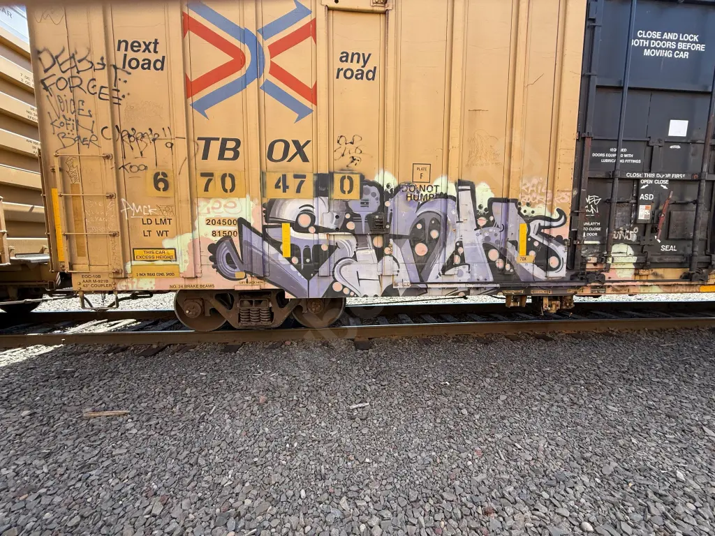 TBOX670470 - NORTH-AMERICA