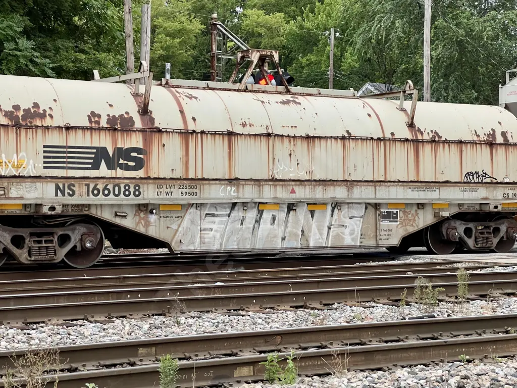 NS166088 - NORTH-AMERICA