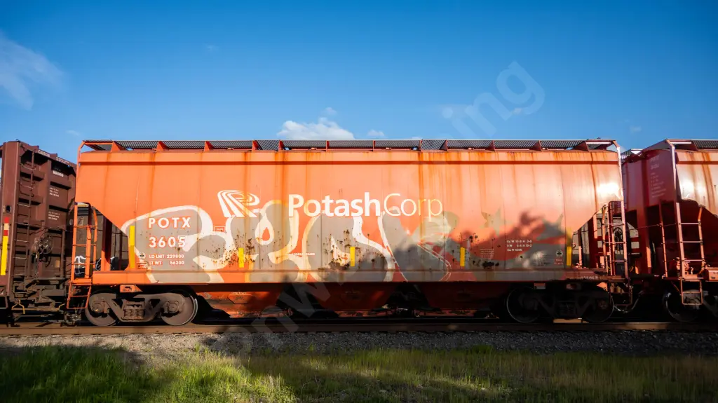 POTX3605 - NORTH-AMERICA